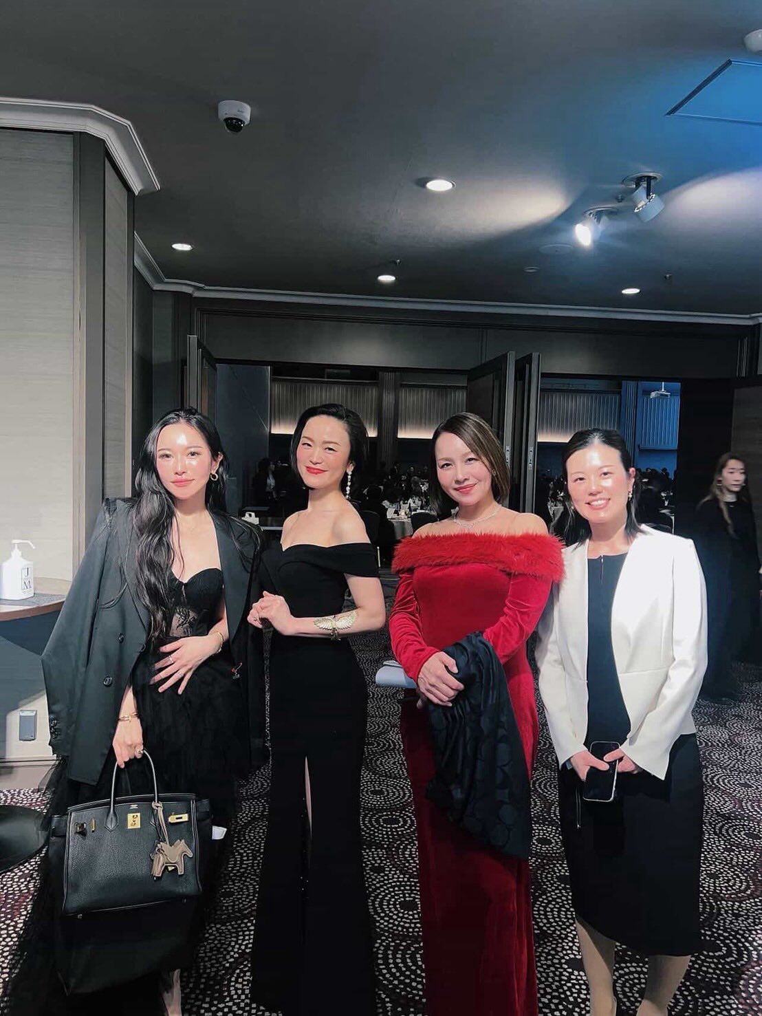 ご縁に感謝です❤️全国のリアボーテ先生方と一緒にお写真パチリ...